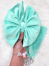 Load image into Gallery viewer, Plushy velvet solids wraps